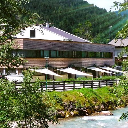 Riverside Residence Флахау Екстериор снимка