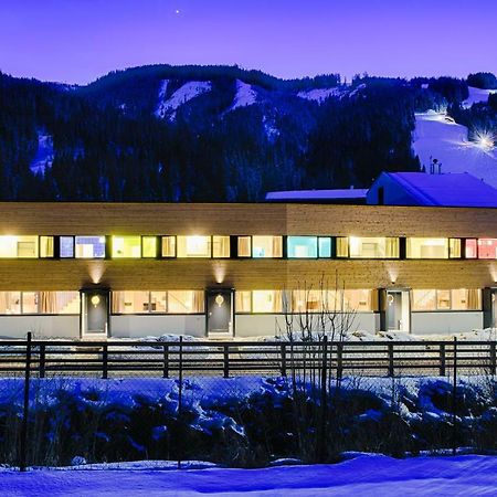 Riverside Residence Флахау Екстериор снимка